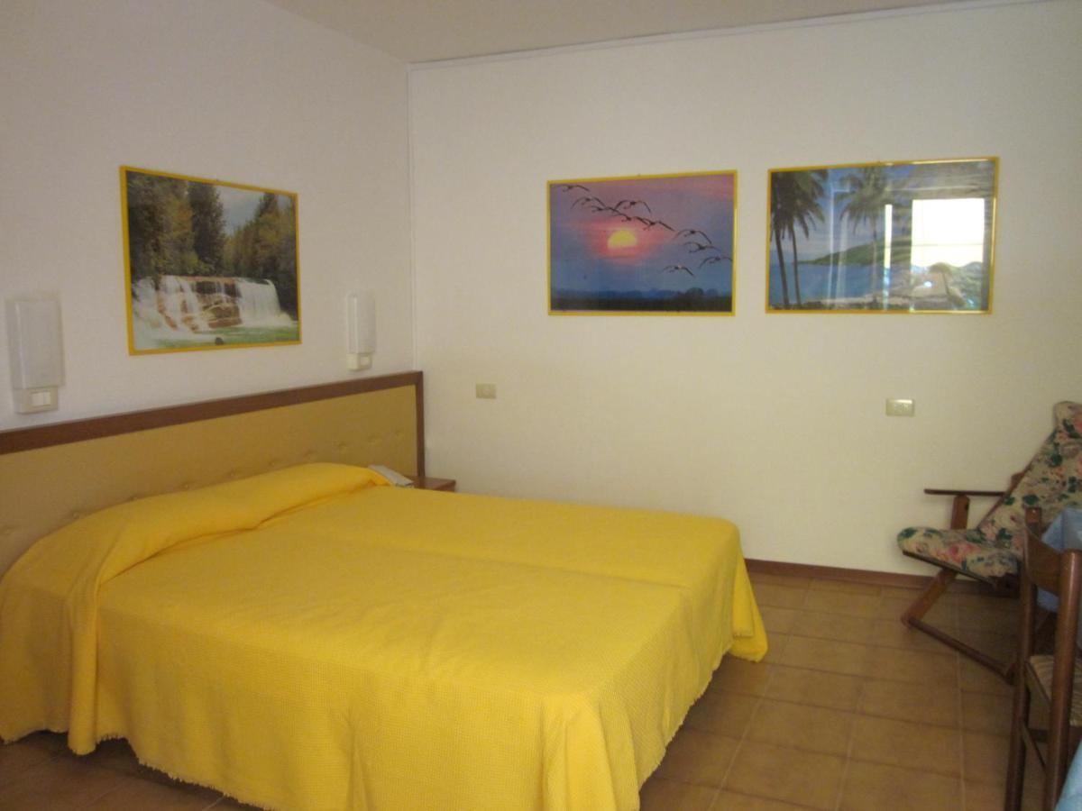 Residence Casa Maria Assenza di Brenzone Bagian luar foto