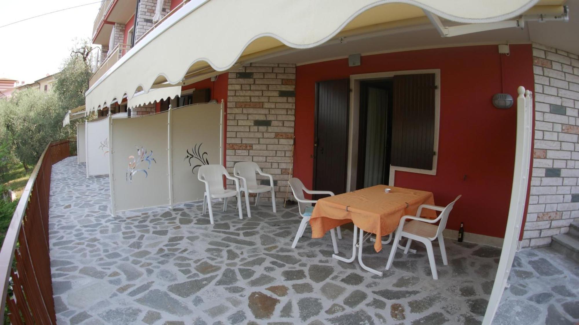 Residence Casa Maria Assenza di Brenzone Bagian luar foto
